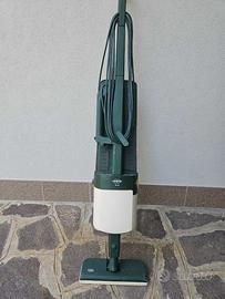 Folletto Aspirapolvere VK121 + Accessori