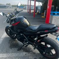 Yamaha xj6 black edition 600cc