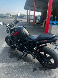 Yamaha xj6 black edition 600cc