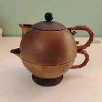 Teiera vintage design sferico metà secolo scorso