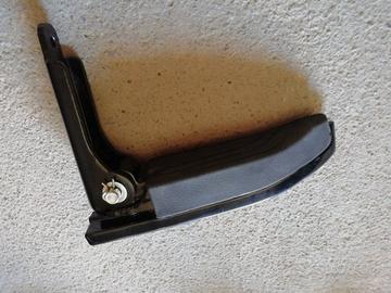 Poggiapiedi sinistro per piaggio mp3 400 hpe 2021