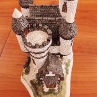 1988 David Winter Macbeth's Castle