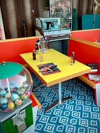 Diner americano vintage  allestimento X locali