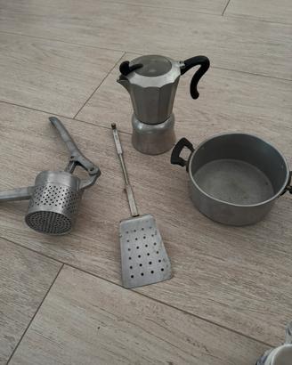 Oggetti cucina in alluminio vintage