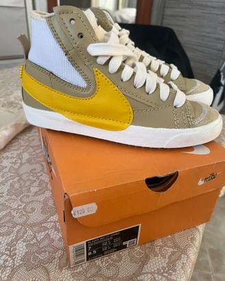 SCARPE NIKE BLAZER MID 77 jumbo n 40 nuov
