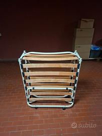 Letto a doghe pieghevole con ruote