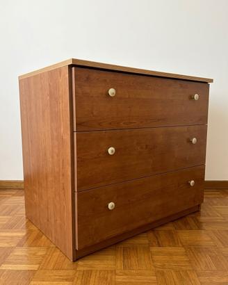 Cassettiera in legno a tre cassetti