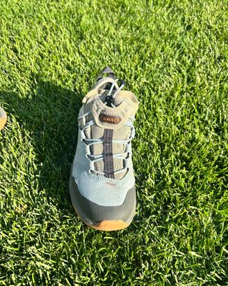 Scarpe da escursionismo donna marca AKU N. 39