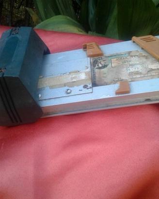 Macchinetta vintage per stampare carte credito