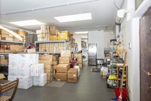 AMPIO LOCALE COMMERCIALE