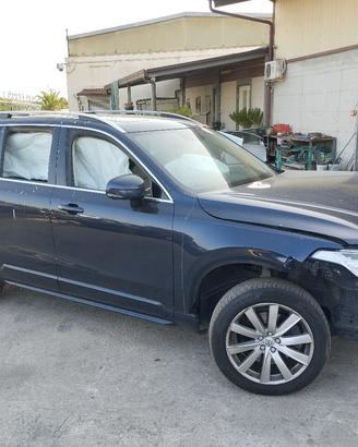 VOLVO XC90 ricambi usati 