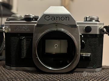 Canon AE-1, fotocamera a pellicola.