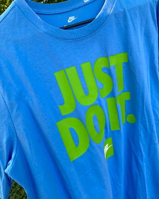 Nike T-shirt Uomo Azzurra “Just Do It”