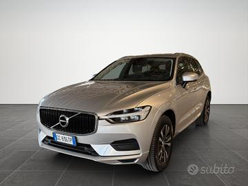 VOLVO XC60 2.0 b4 Momentum awd auto my20