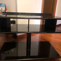Mobile tv con rotelle