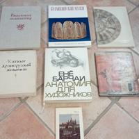 Libri d'arte in russo.