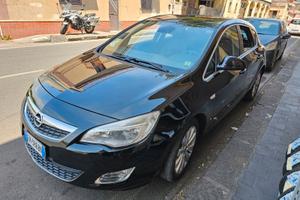 Opel Astra 1.4 Turbo 140CV 5 porte Cosmo