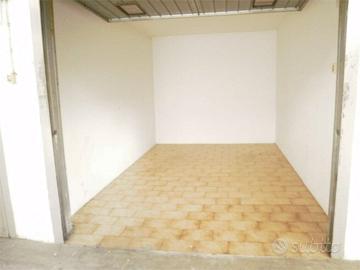 Box auto per utilitaria a Fossano