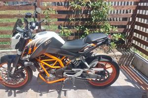 KTM duke 390