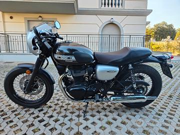 Moto Kawasaki W800 cafè racer