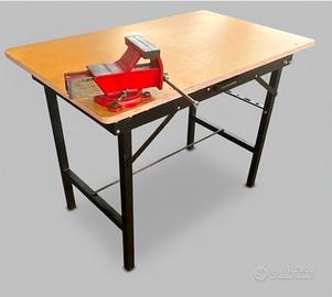 tavolo da lavoro pieghevole con morsa