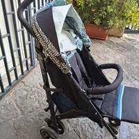 Passeggino leggero e compatto di Foppapedretti