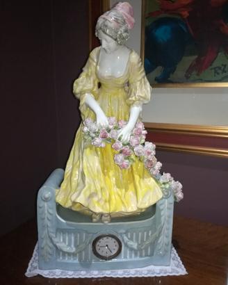 Stupendo orologio in ceramica smaltata Liberty