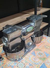 Grattugia doppia professionale. 