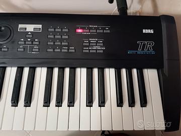 KORG TR61 WORKSTATION