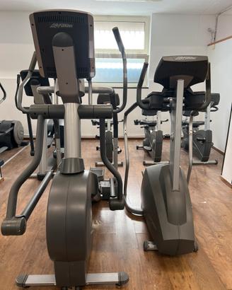 SUMMIT/ ELLITTICA LIFE FITNESS