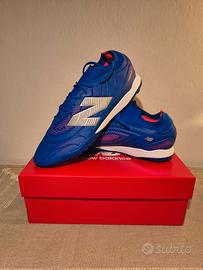 Scarpe da calcio New Balance, taglia 44, NUOVE