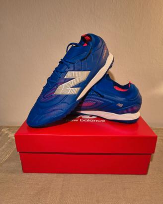 Scarpe da calcio New Balance, taglia 44, NUOVE