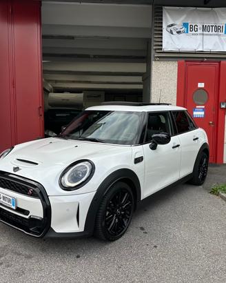 Mini Cooper S 5p 2.0 Classic auto Premium Plus Pac
