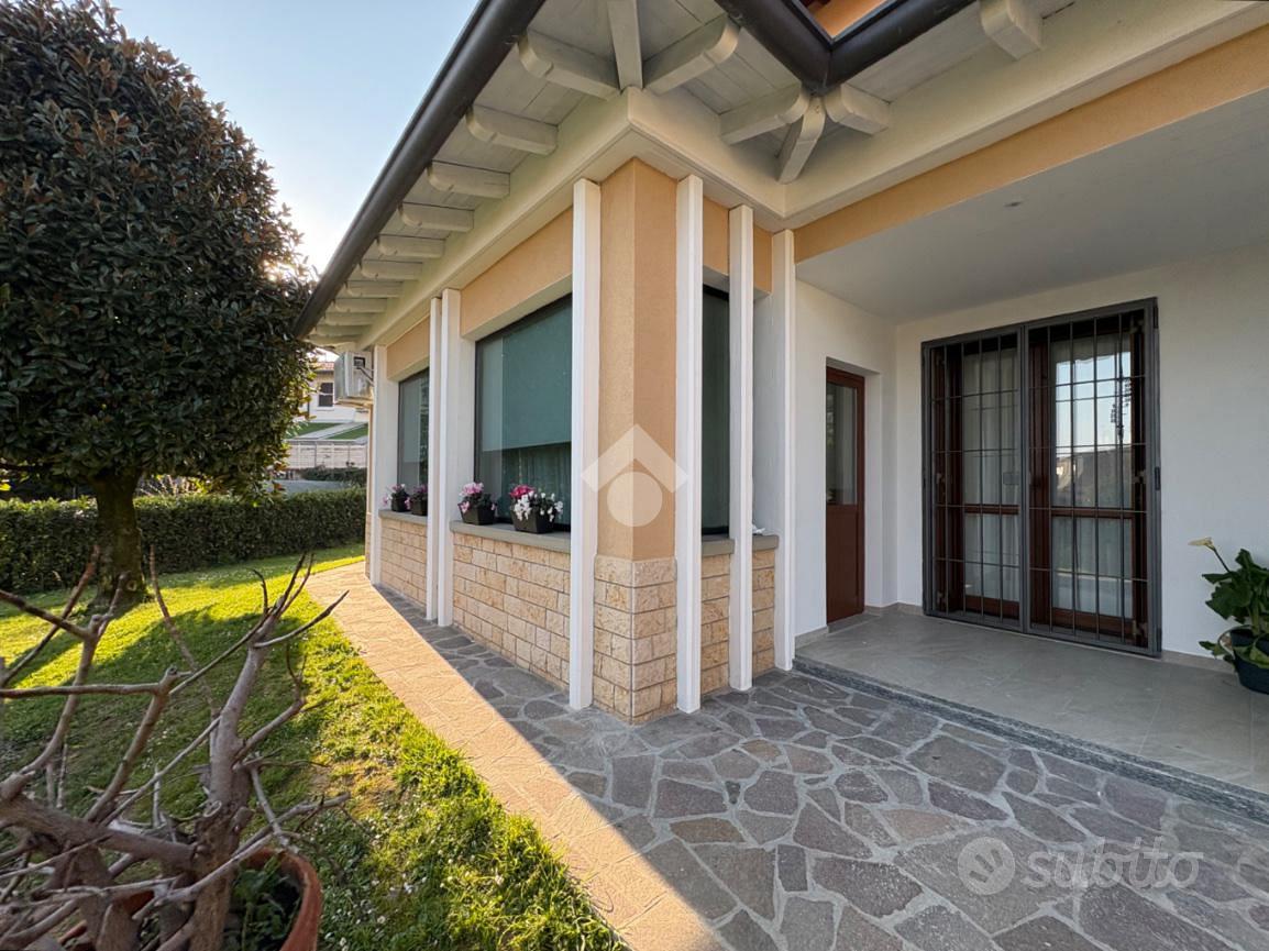 House in Adro, Brescia - Vista 6