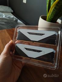 Ram CORSAIR VENGEANCE RGB RT 32 GB (2 X 16 GB) DDR