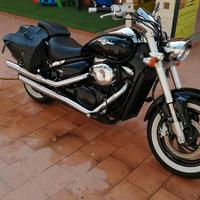 INTRUDER SUZUKI VS750