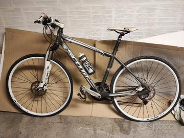 Mountain bike Aloy SCOTT 6061 COME NUOVA