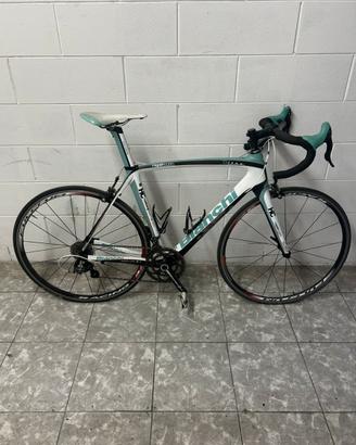 Bianchi Oltre 2011 full carbon – Campagnolo Chorus