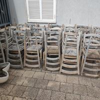 Sedie rustiche in legno da restaurare – 25 pezzi