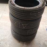Treno completo MICHELIN e-Primacy 205/55 R19 97V