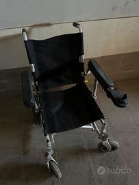 Sedia a rotelle elettrica