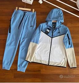 nike tech azzurra e bianca