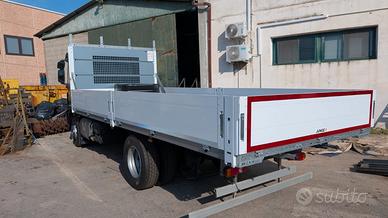 Cassone leggero junge