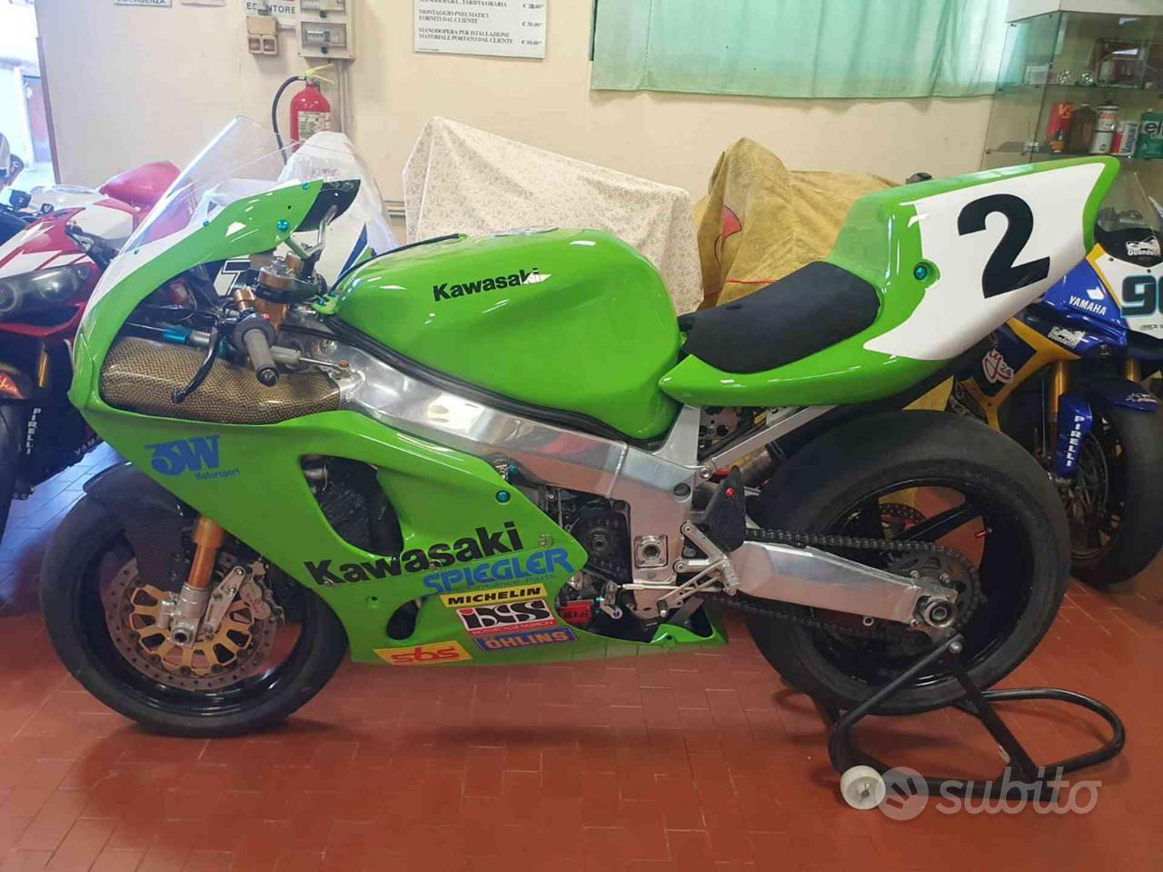 Kawasaki zx7rr usata on sale