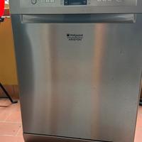 Lavastoviglie hotpoint ariston in buone condizioni