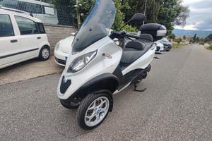 Piaggio MP3 300