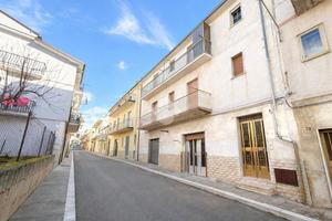 3 LOCALI A SAN GIOVANNI ROTONDO