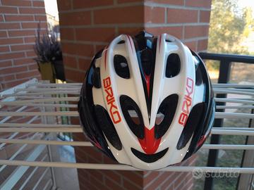 VESTIARIO, CASCO, SCARPE, ACCESSORI CICLISMO