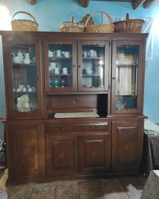 Credenza in Noce massello larga 2mt x 2.60 alt