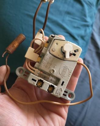 Termostato Scaldabagno Thermowatt TBST 16A 76/94